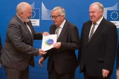 Frans Timmermans, Jean-Claude Juncker en Karl-Heinz Lambertz